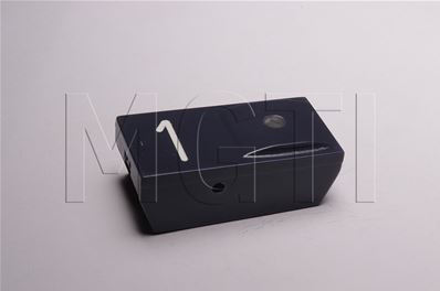 TOUCHE DESIGN S BLEUE LUM GRAVEE 1 [F