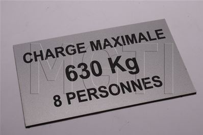 PLAQUE CHARGE CABINE (autocollante 60*100) 630Kg 8 Pers