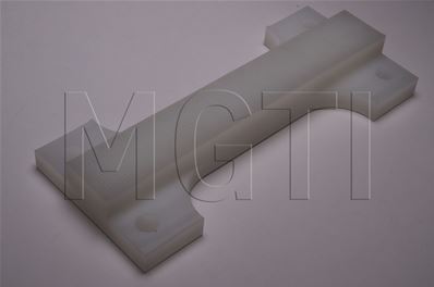 PLAQUETTE DE GUIDAGE ADAPT.P.ASCENSEUR HYDRAULIQUE (GM HAUT=138)